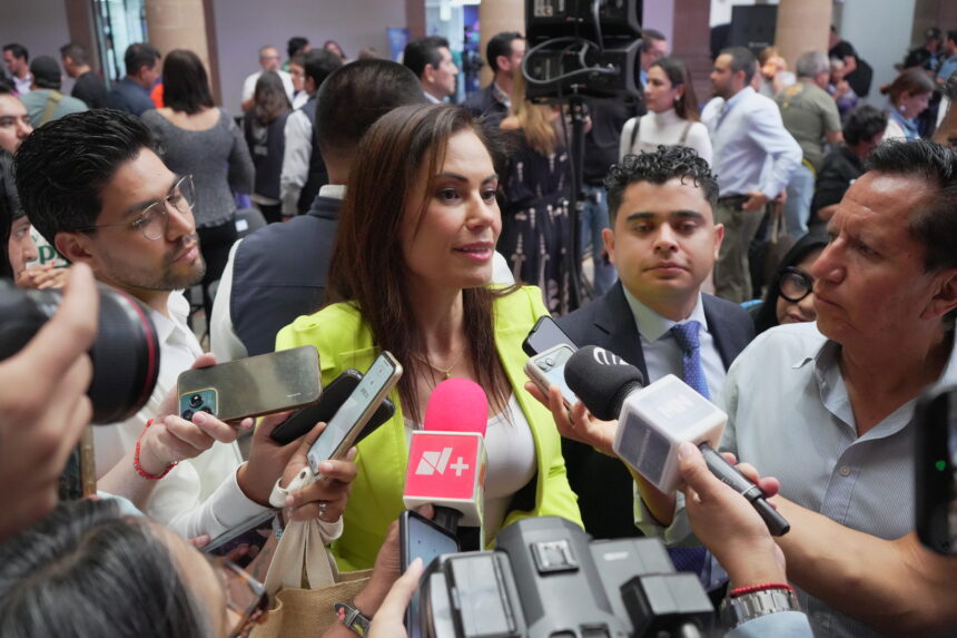 Alejandra-prensa Ale Gutierrez- entrevista