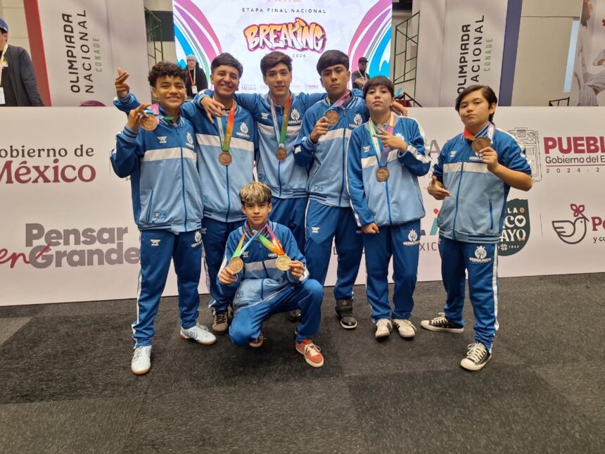 Clavadistas leoneses brillan en el arranque infantil de la Olimpiada Naciona