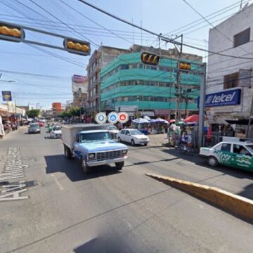 Amagan comerciantes con megabloqueo en la Av. Miguel Alemán este martes