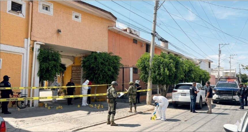 Ataque armado en motel de León deja una mujer muerta y otra herida