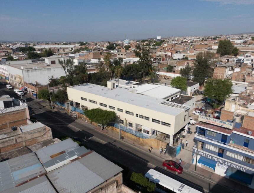 Nuevo Centro de Atención Integral de Servicios de Salud (CAISES)