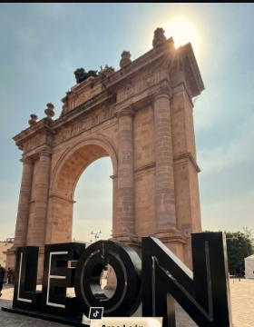 Jornada de contraste en la ciudad: nubosidad matutina y calor extremo hacia el mediodía