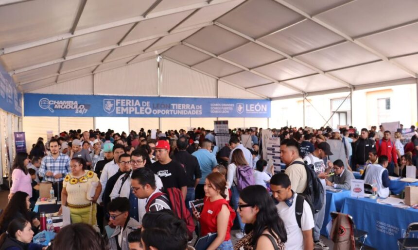 IMG-20260614-WA0005-1000x600 La Presidencia Municipal de León abrió sus puertas para albergar la Feria de Empleo «León, Tierra de Oportunidades»,