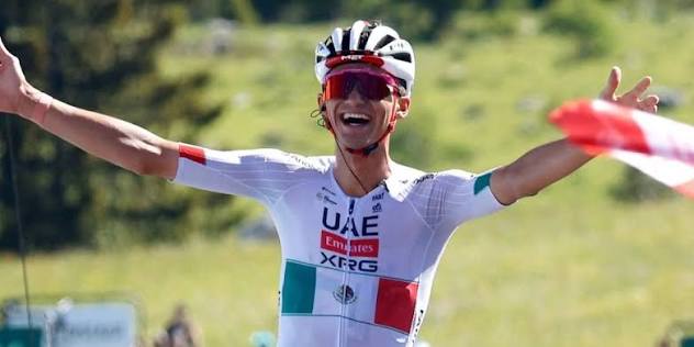 images (1) Isaac del Toro vuela alto: el mexicano amarra el podio del Tour de Francia antes del descanso